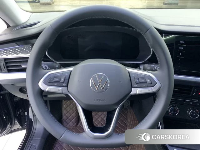 Volkswagen Passat id 4273818 из Китая 10
