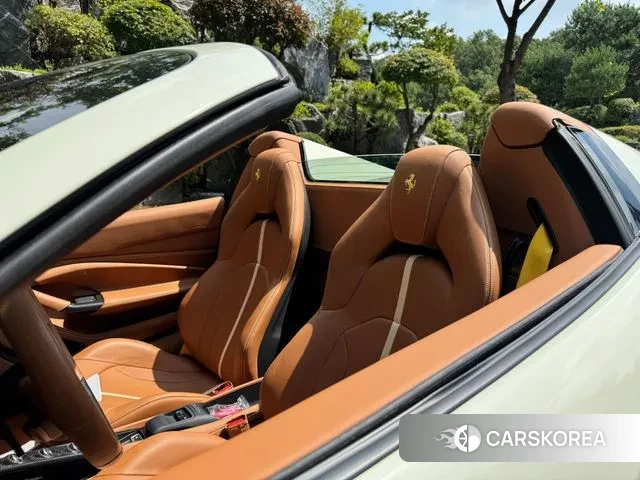 Ferrari F8 Spider id 3068624 из Кореи 10