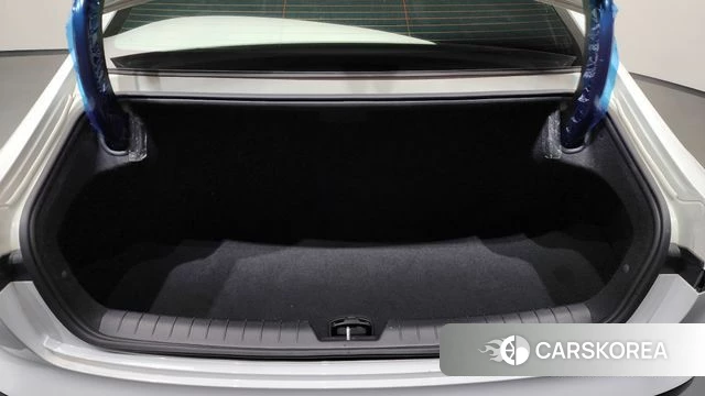 Hyundai Grandeur Hybrid (GN7) id 4488028 из Кореи 10