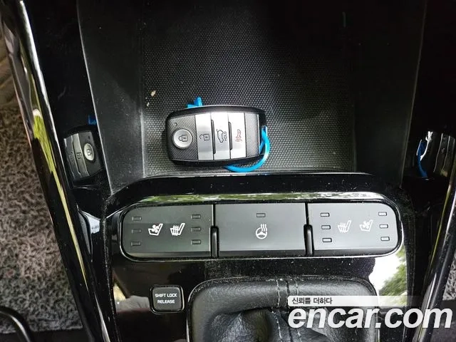 Kia Stonic id 2899627 из Кореи 10