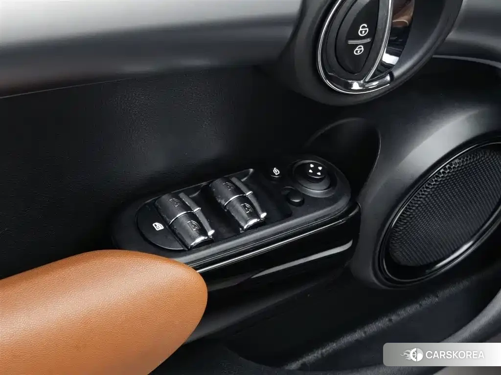MINI Cooper id 4554055 из Китая 10