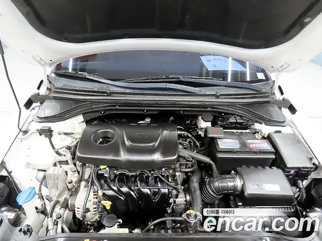 Hyundai Avante AD id 2692734 из Кореи 10