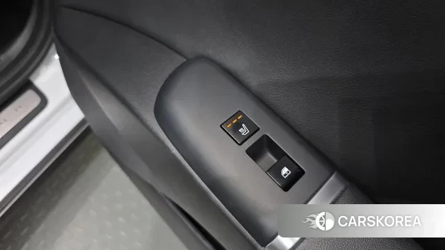 Hyundai Grandeur (GN7) id 3131792 из Кореи 10