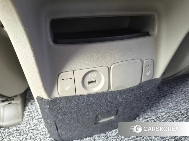Kia The New Carnival id 4557605 из Кореи 10