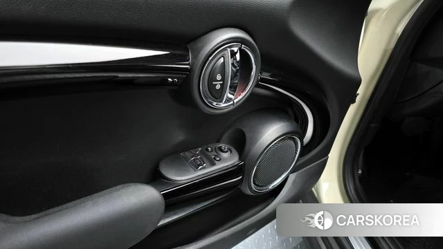 Mini Cooper S id 3965778 из Кореи 10