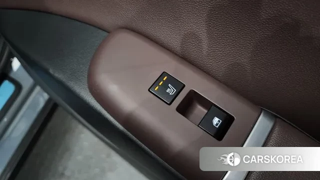 Hyundai Grandeur (GN7) id 3649556 из Кореи 10