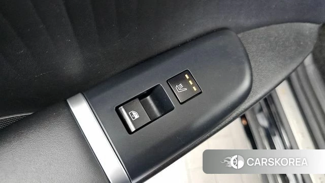 Hyundai Grandeur (GN7) id 4555228 из Кореи 10