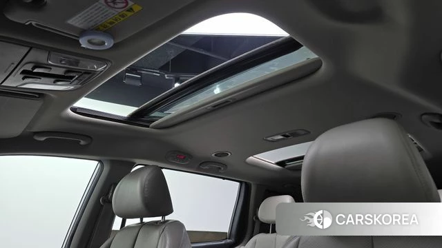 Kia The New Carnival id 4737373 из Кореи 10