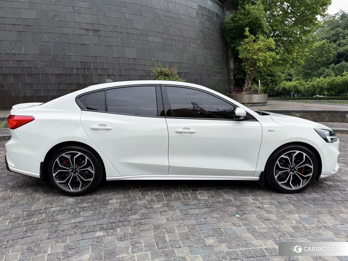 Ford Fox id 4407625 из Китая 10