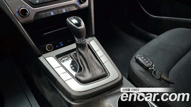 Hyundai Avante AD id 2692204 из Кореи 10