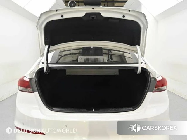 Hyundai Avante AD id 3911901 из Кореи 10