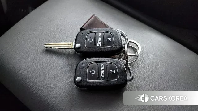 Hyundai The New Grand Starex id 3541079 из Кореи 10