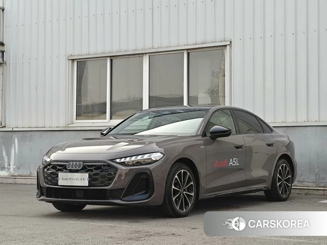 Audi A5L id 3895859 из Китая 10