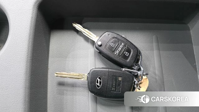 Hyundai The New Grand Starex id 4459484 из Кореи 10