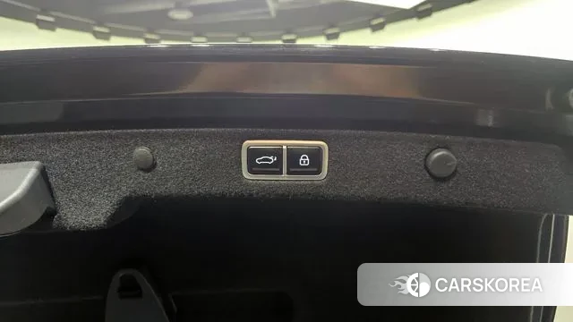 Hyundai Grandeur Hybrid (GN7) id 3042849 из Кореи 10