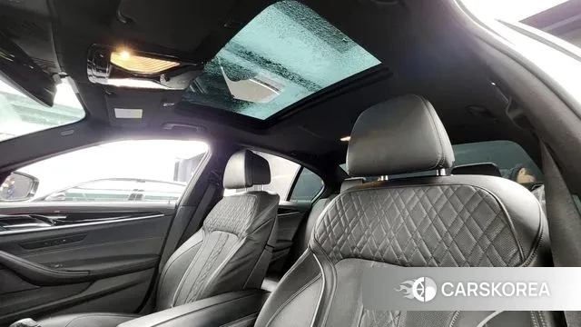 BMW 5 Series (G30) id 3650843 из Кореи 10