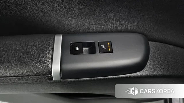 Hyundai Grandeur (GN7) id 2979234 из Кореи 10