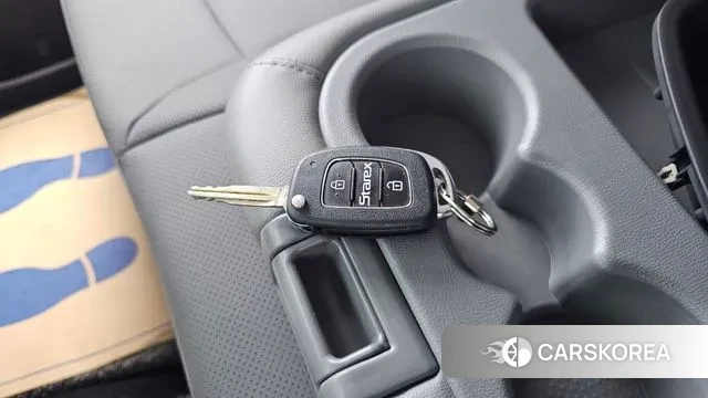 Hyundai The New Grand Starex id 3582705 из Кореи 10