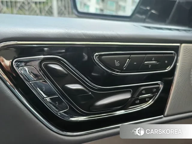 Lincoln Navigator 4th generation id 3033905 из Кореи 10