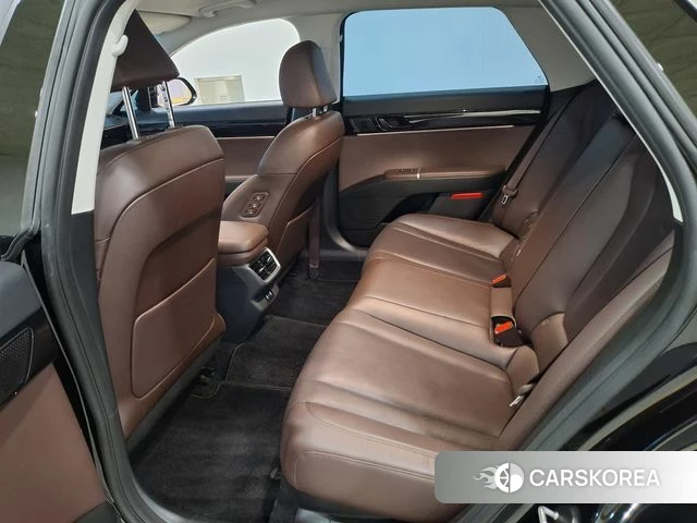 Hyundai Grandeur (GN7) id 4255004 из Кореи 10