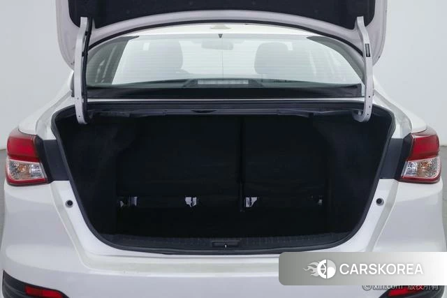 Nissan Bluebird id 4236116 из Китая 10