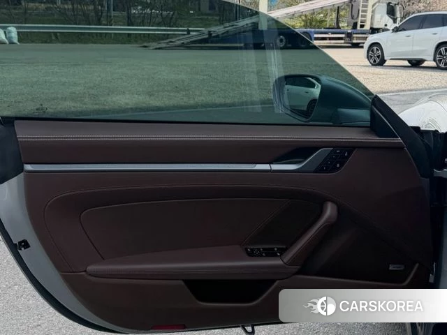 Porsche 911(992) id 3952943 из Кореи 10