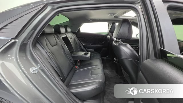 Hyundai Avante Hybrid (CN7) id 3839793 из Кореи 10