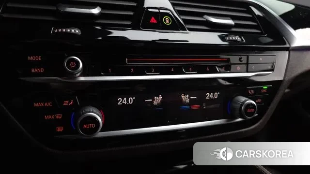 BMW 5 Series (G30) id 3474751 из Кореи 10