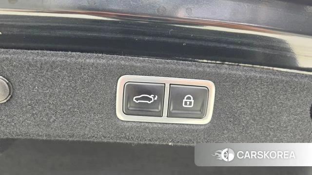 Hyundai Grandeur (GN7) id 4928987 из Кореи 10