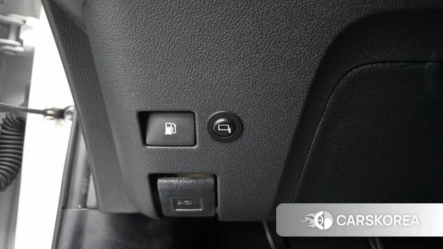 Toyota Prius 4th Generation id 3941928 из Кореи 10