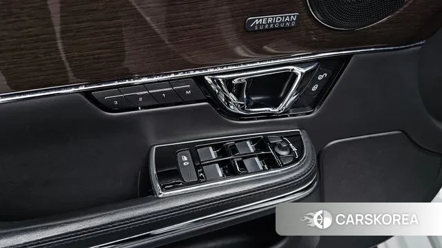 Jaguar All New XJ id 3439958 из Кореи 10