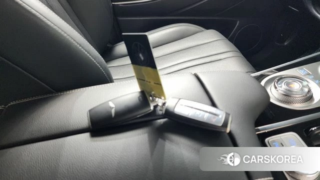 Genesis GV80 id 3923811 из Кореи 10