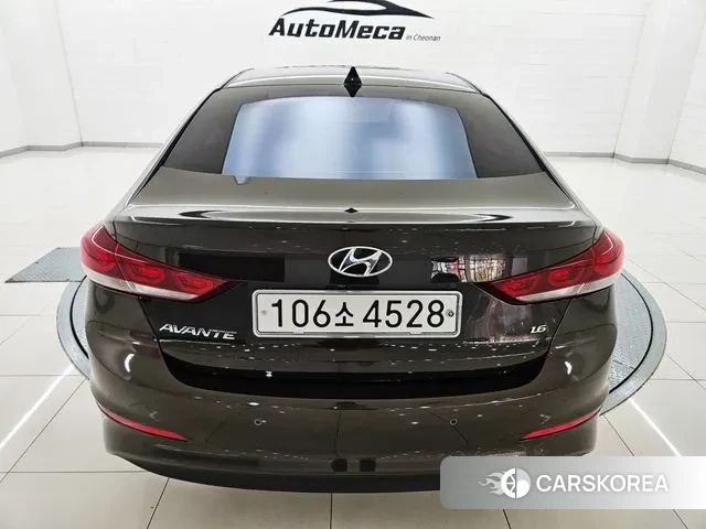 Hyundai Avante AD id 3345192 из Кореи 10