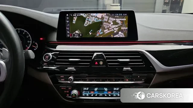 BMW 5 Series (G30) id 3641406 из Кореи 10