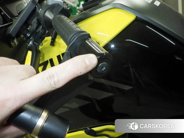 Suzuki V-STROM 1050XT id 3947240 из Японии 10