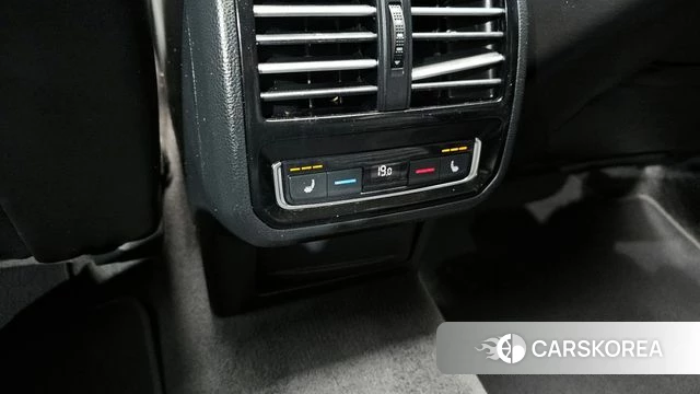 Volkswagen Passat GT (B8) id 4233144 из Кореи 10