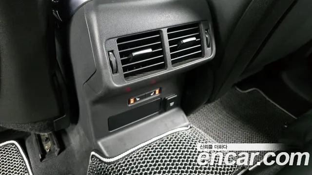 Land Rover Range Rover Velar id 2908177 из Кореи 10