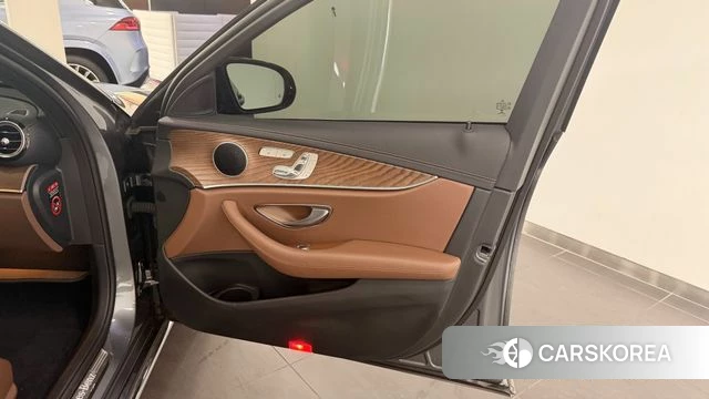 Mercedes-Benz E-Class W213 id 4650610 из Кореи 10