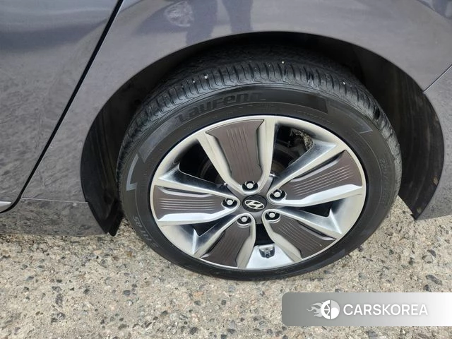 Hyundai Ionic Hybrid id 4577194 из Кореи 10