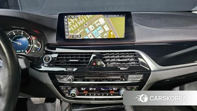 BMW 5 Series (G30) id 3873423 из Кореи 10