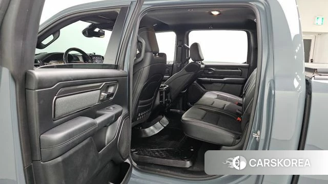 Dodge Lampicup id 4224647 из Кореи 10