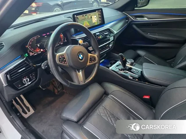 BMW 5 Series (G30) id 3619435 из Кореи 10