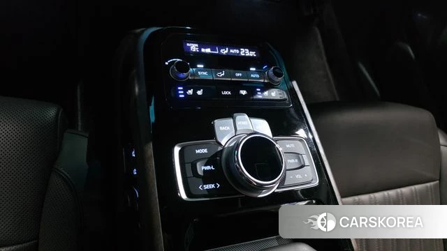 Genesis G90 id 3936168 из Кореи 10