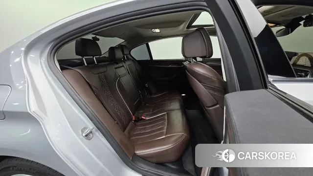 BMW 5 Series (G30) id 3698103 из Кореи 10