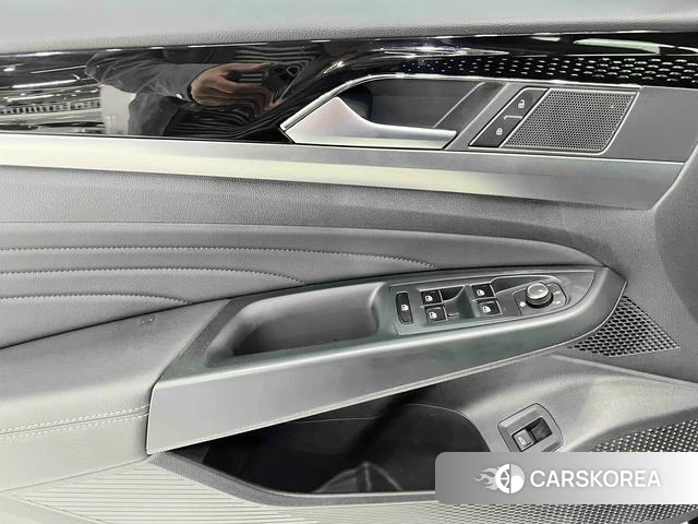 Volkswagen Passat id 4207683 из Китая 10