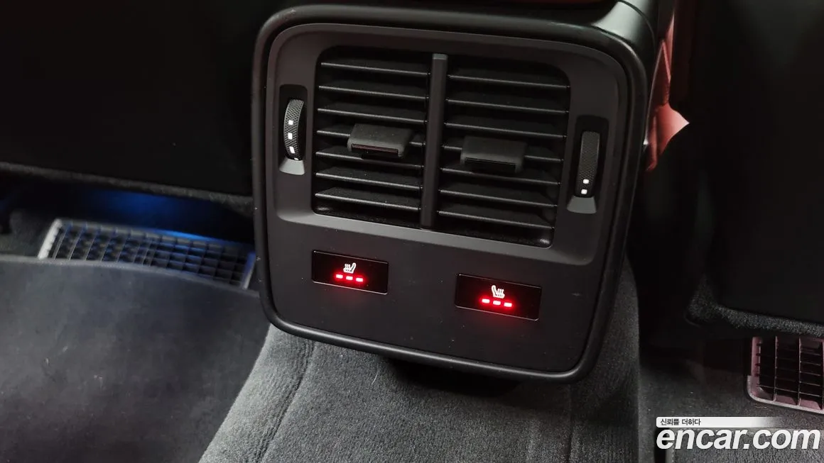 Porsche Taycan id 1557638 из Кореи 10