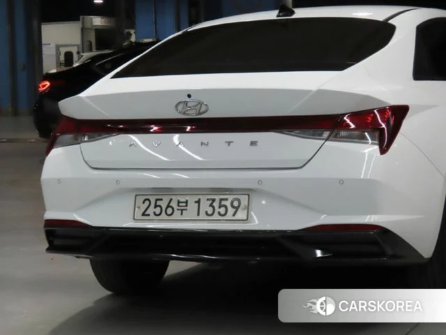 Hyundai Avante (CN7) id 3953498 из Кореи 10