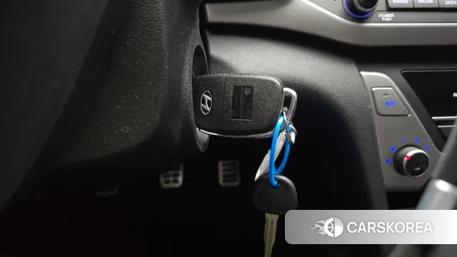 Hyundai Avante AD id 3313516 из Кореи 10