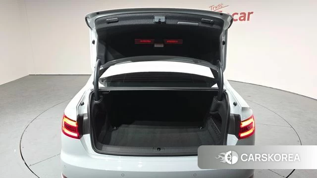 Audi A4 (B9) id 3795561 из Кореи 10