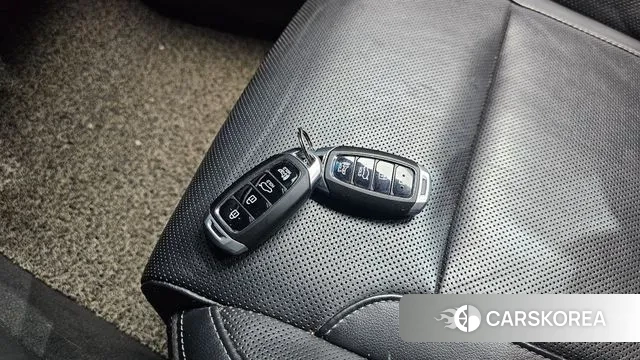 Hyundai Grandeur IG id 3330483 из Кореи 10